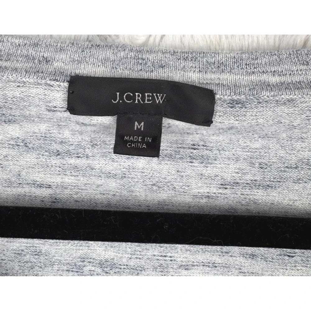 J. Crew Sweater Size M Heathered Gray V‎ Neck Button Front Cropped Capsule